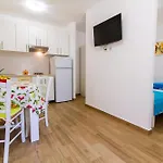 Wohnung In Stoja Mit Grill