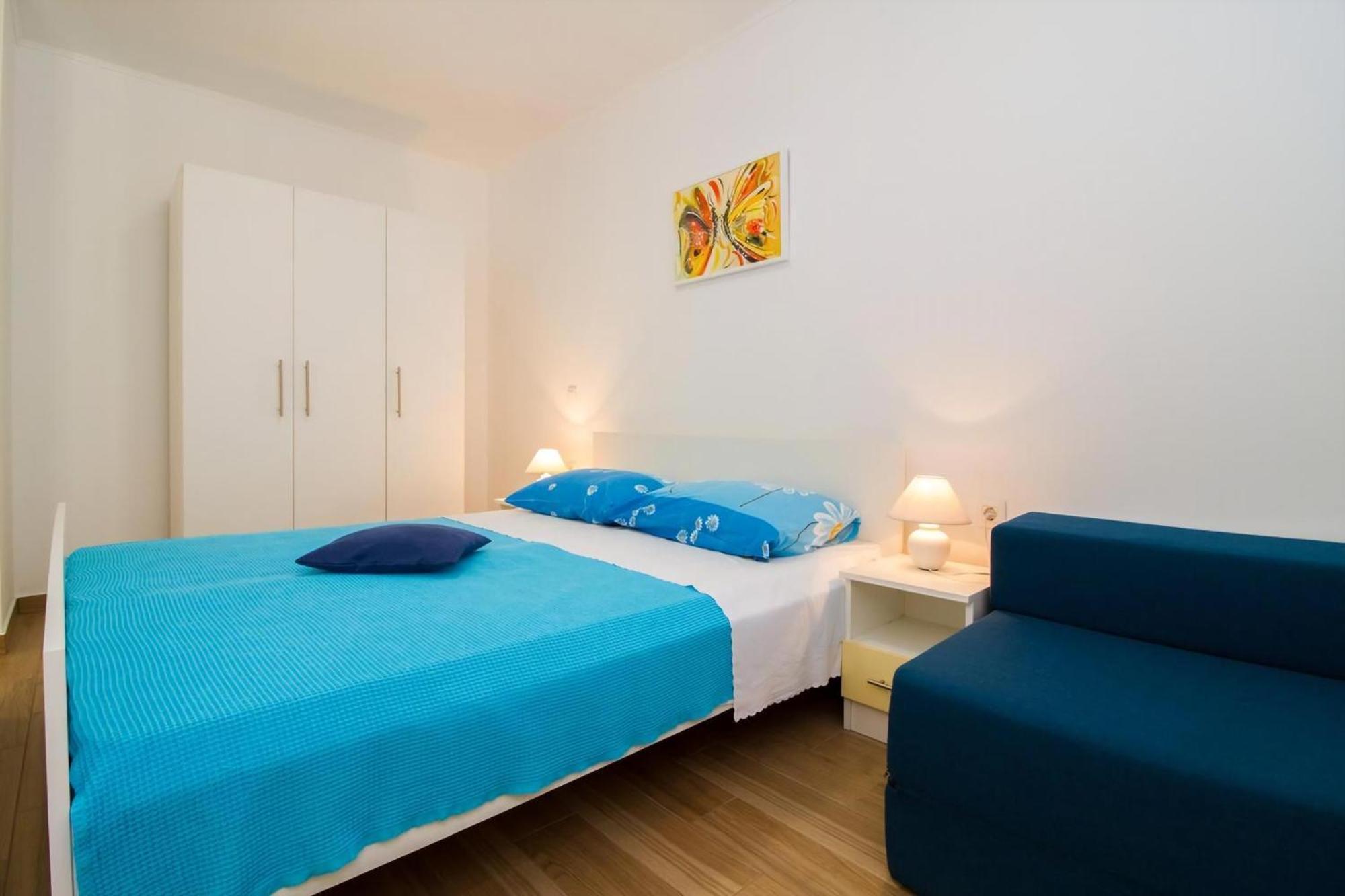 In Stoja Mit Grill Apartman Pula